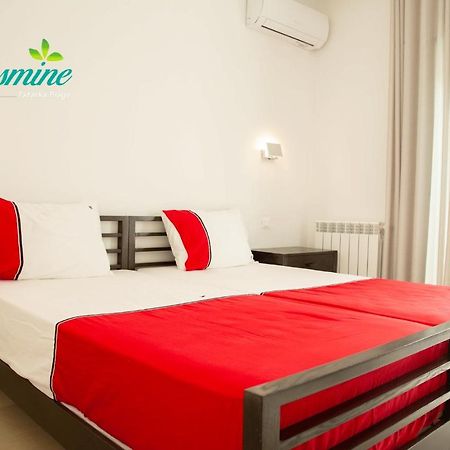 Hotel Diar Yasmine à Tazarka Extérieur photo